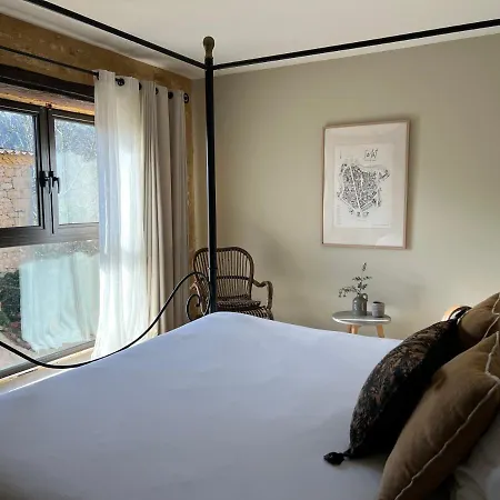 Hotel La Romaine 4*