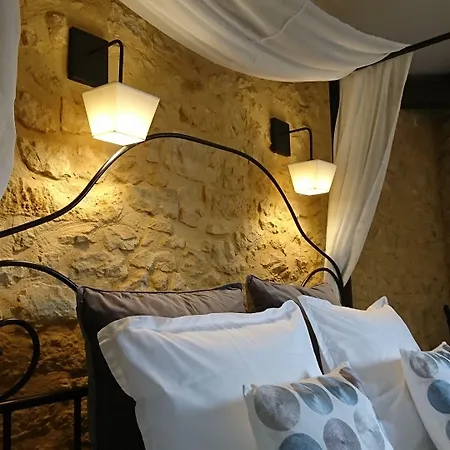 Hotel La Romaine 4*